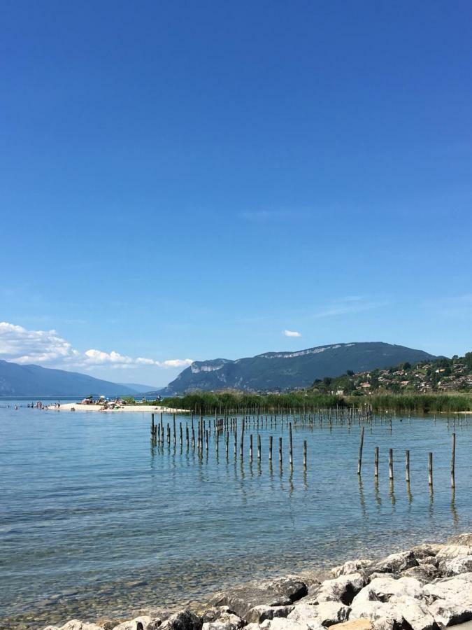 Апартаменты Chabot De Saint Maurice Meuble De Tourisme 3*** Шамбери Экстерьер фото